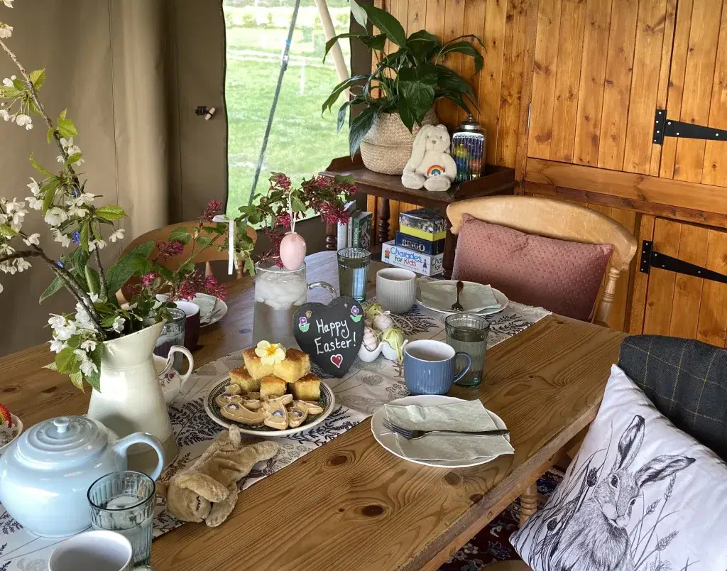 Meadow Field Luxury Glamping